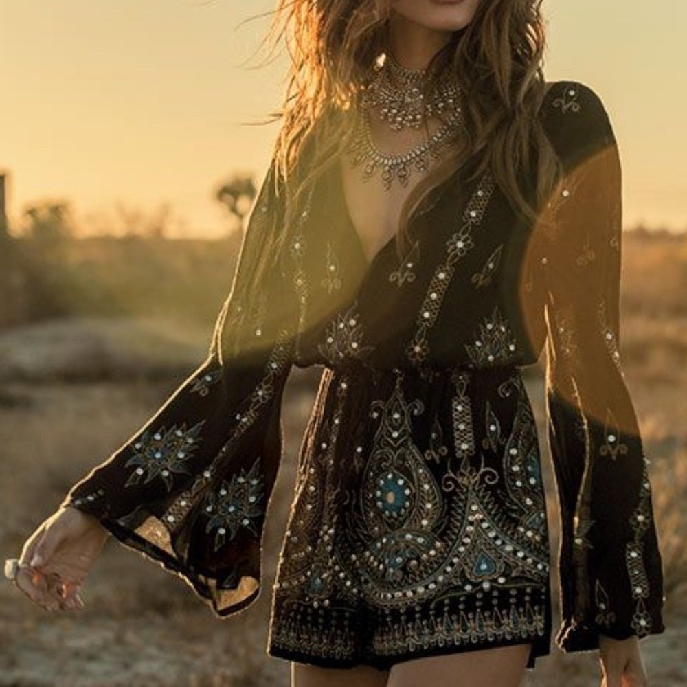 Anna Sui Oneil Black Beaded Sequin Festival Romper Bell Sleeve Women's Size‎ Med